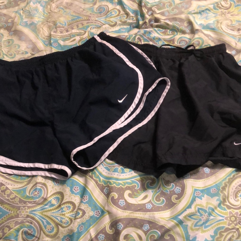 2 pairs of Nike shorts